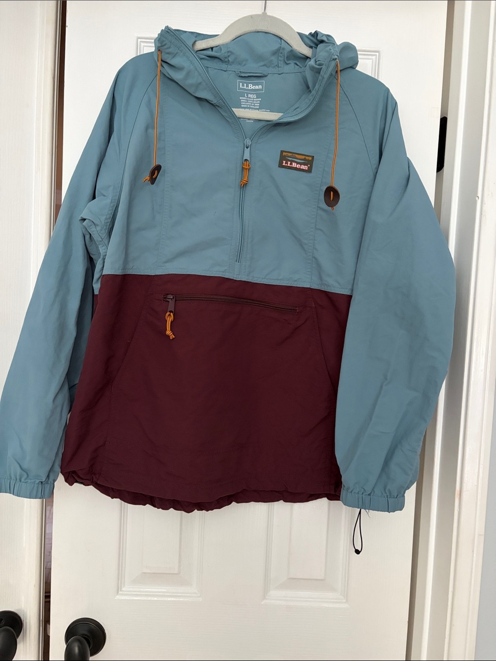 LLBean Women’s Mountain Classic Anorak - large